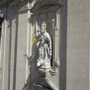 Instalace ochranných sítí na sochy - římskokatolický kostel Nanebevzetí panny Marie